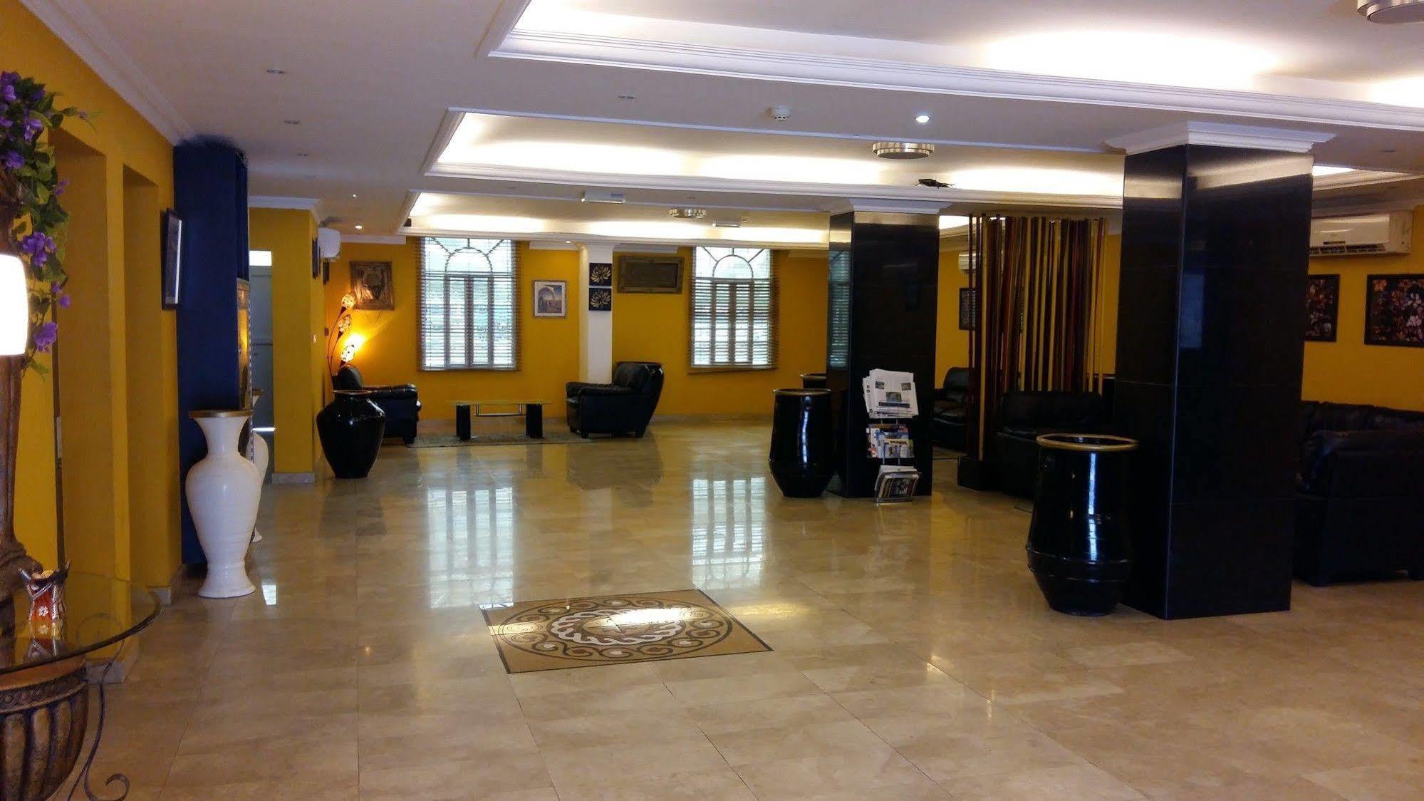 Majestic Hotel Wadi Kabir Екстер'єр фото