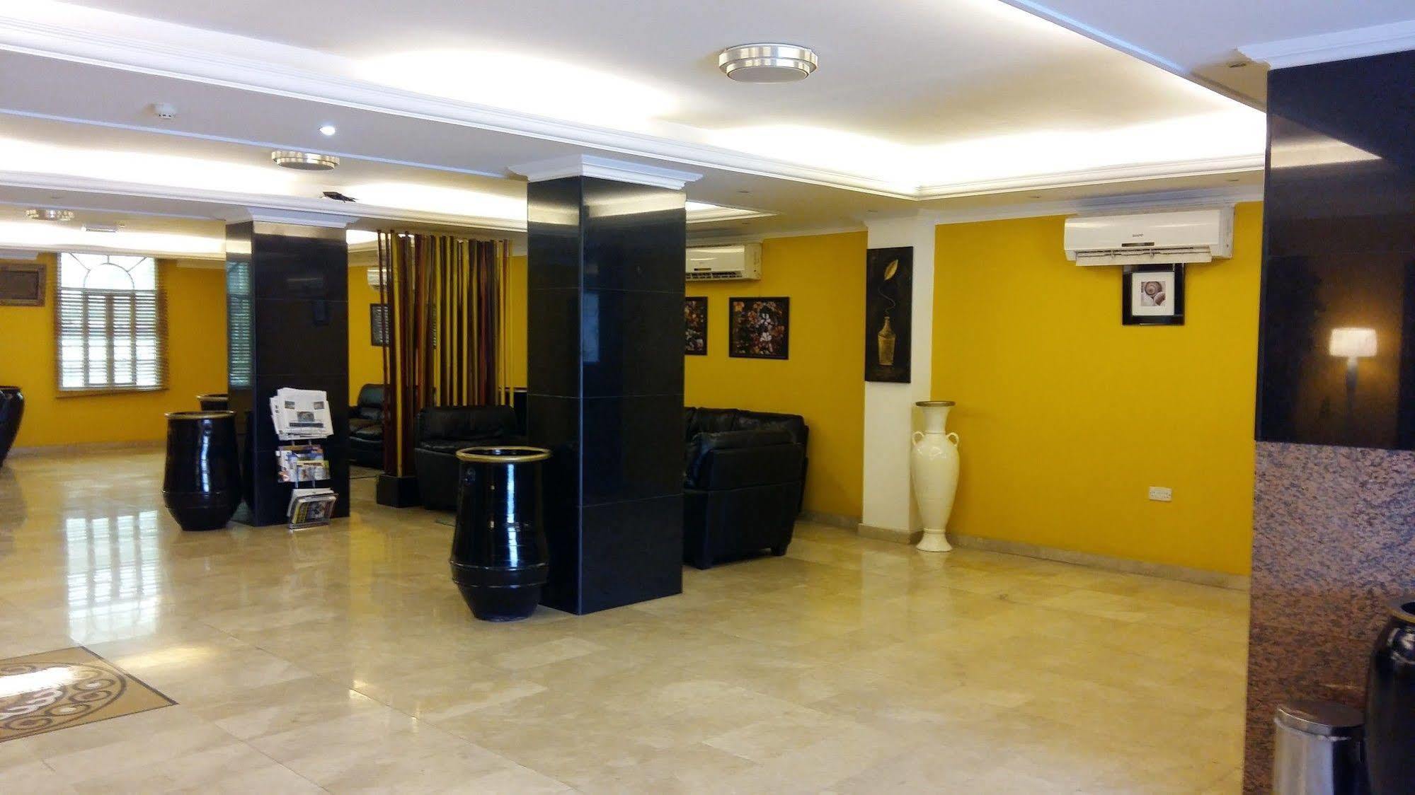 Majestic Hotel Wadi Kabir Екстер'єр фото