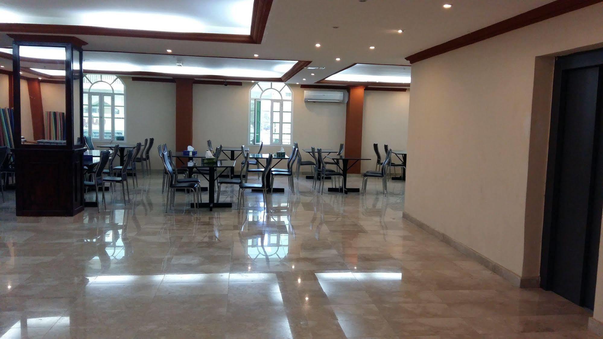 Majestic Hotel Wadi Kabir Екстер'єр фото