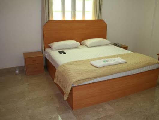 Majestic Hotel Wadi Kabir Екстер'єр фото